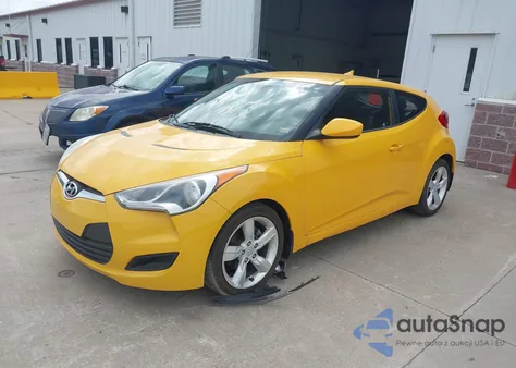2012 Hyundai Veloster Base W/Black z USA, uszkodzony, nr VIN KMHTC6AD2CU051291
